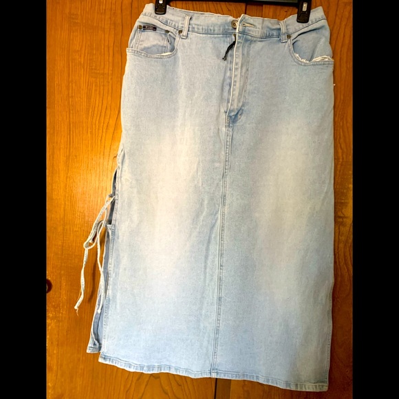 Long jean skirt